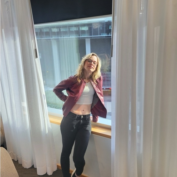 Meet your Posher, Lindsay - Picture 6 of 10